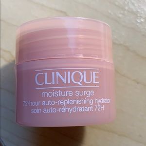Clinique moisture surge (15ml)